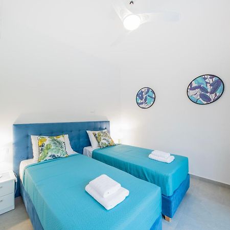 Villa Ami, Roda, Corfu: 10 Guests, Heated Pool, Private Mini Golf, Pool Table & More!! Exterior foto